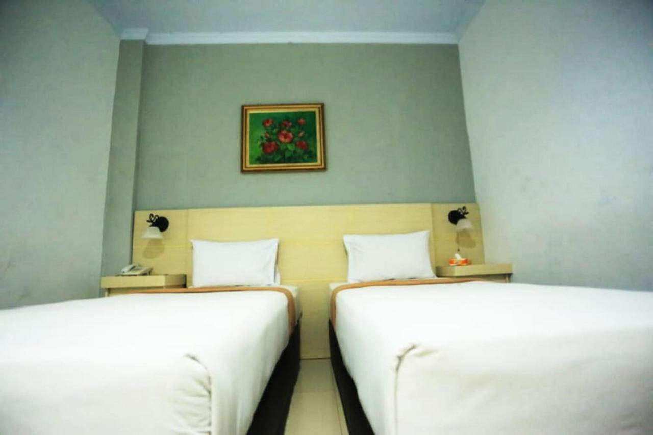 Hotel Mulia Indah Palopo Exterior foto